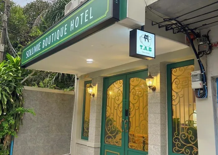 Solumie Boutique Hotel *